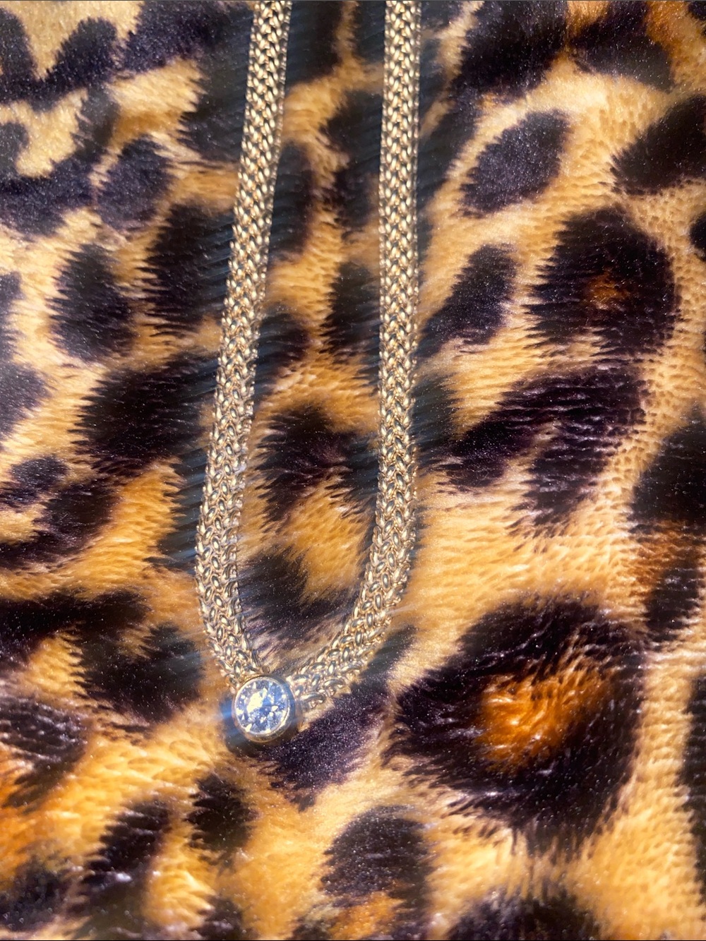 14kt yellow gold Chain Necklace with 1.00 ct. NATURAL diamond.